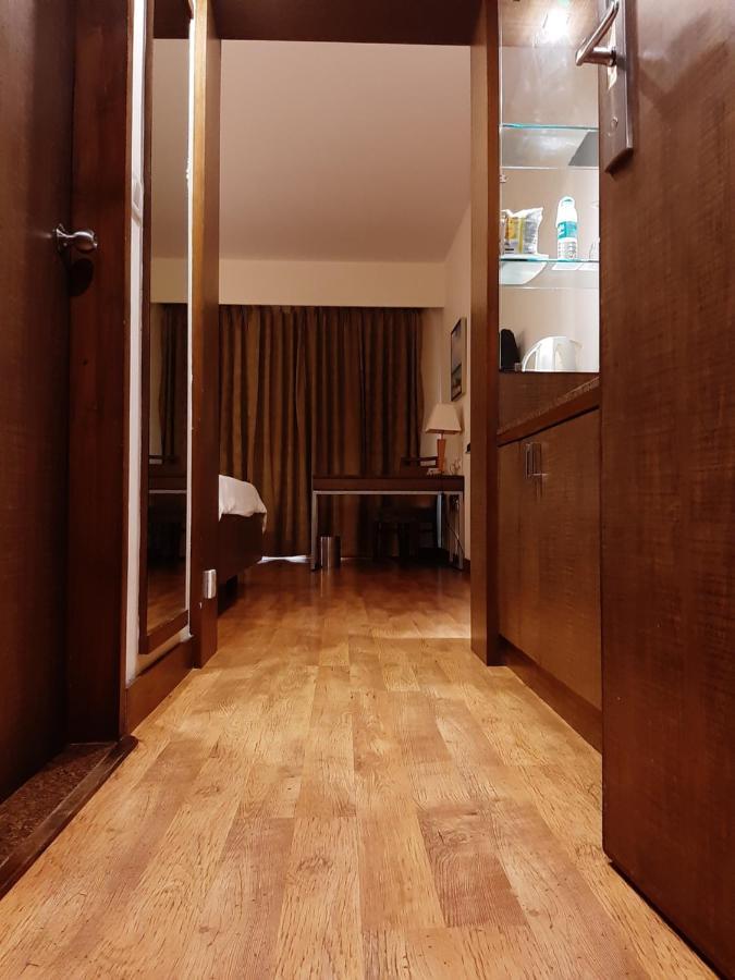 Trinity Hotel Bengaluru Екстериор снимка