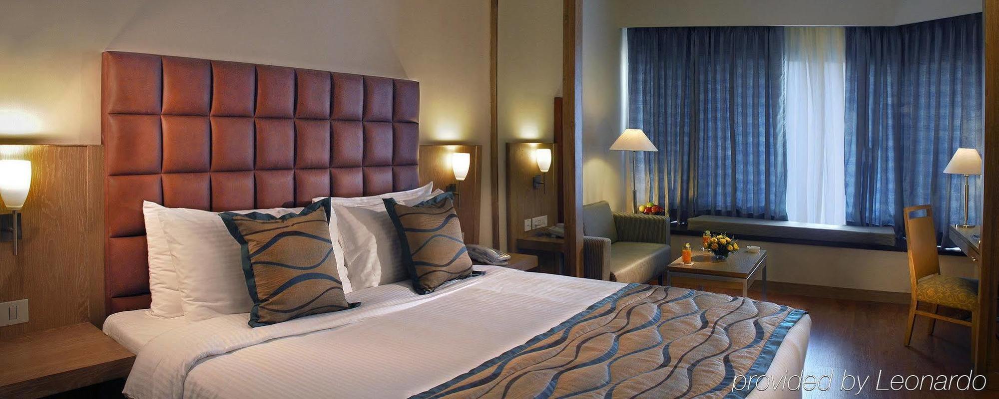 Trinity Hotel Bengaluru Екстериор снимка