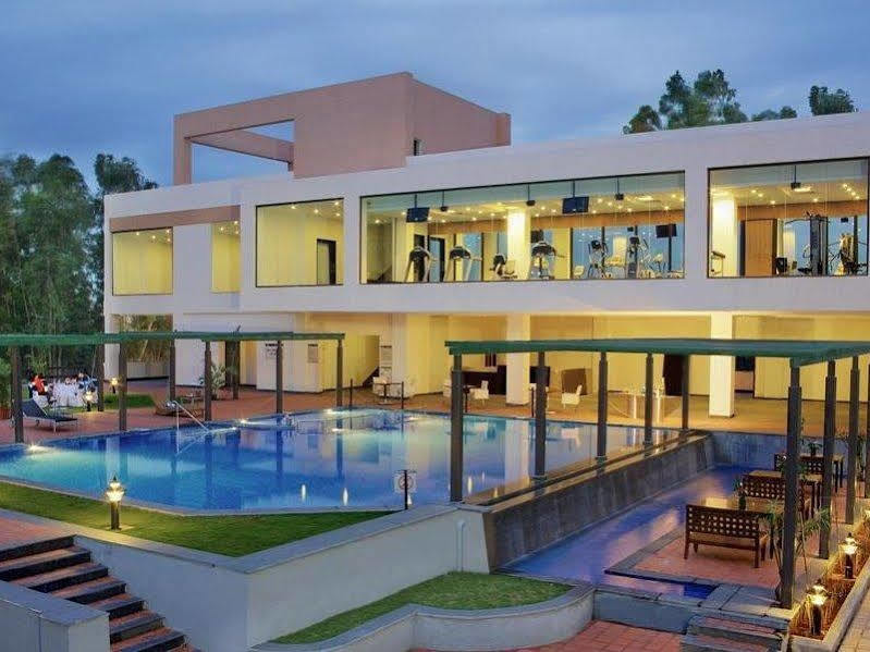 Trinity Hotel Bengaluru Екстериор снимка