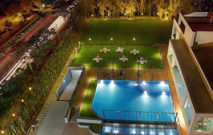 Trinity Hotel Bengaluru Екстериор снимка